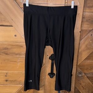 Under Armour Women's Black Capri Pants